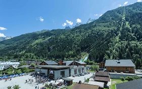 Apartment Midi Loft - A Central Chamonix Mountain Haven